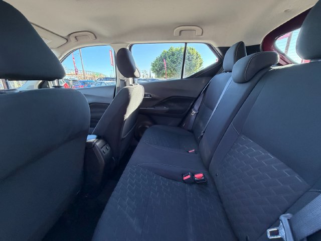 Used 2023 Nissan Kicks SV FWD image 39