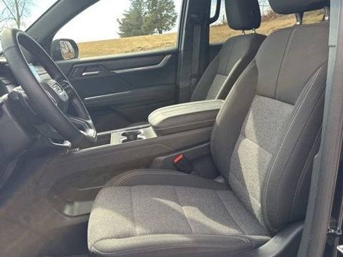 Used 2025 GMC Acadia Elevation image 34