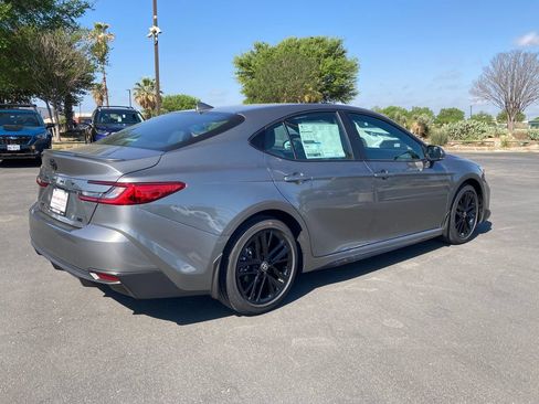 New 2026 Toyota Camry SE FWD image 5