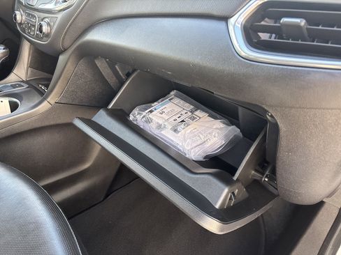 Used 2019 Chevrolet Equinox Premier image 8