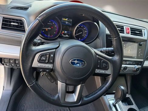 Used 2017 Subaru Outback 2.5i Premium AWD/4WD image 11