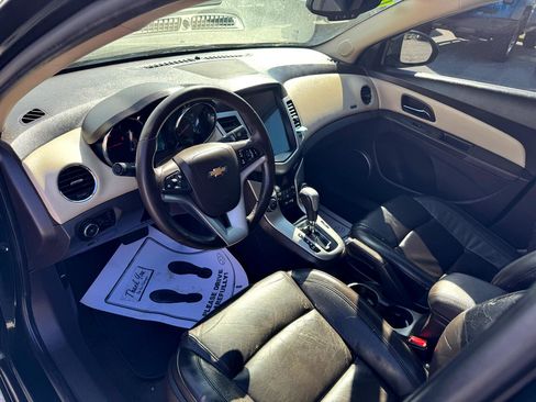 Used 2014 Chevrolet Cruze LT w/ Sun, Sound and Sport Package image 15