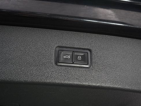 Used 2017 Audi Q7 3.0T Premium Plus AWD/4WD image 12