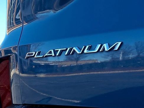 Used 2024 Ford Escape Platinum AWD/4WD image 32