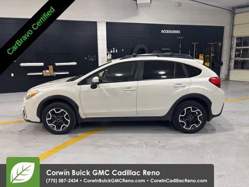 Used 2017 Subaru Crosstrek 2.0i Premium image 4