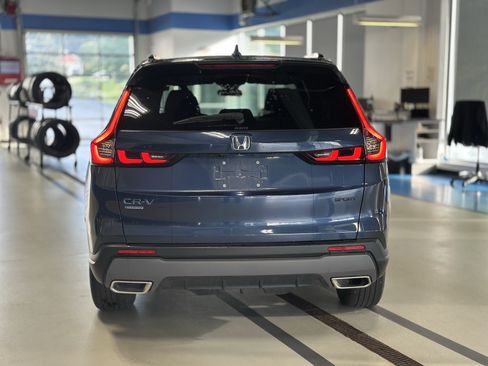Used 2023 Honda CR-V Sport image 6