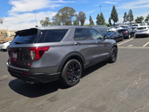 Used 2022 Ford Explorer ST w/ Equipment Group 401A AWD/4WD image 2