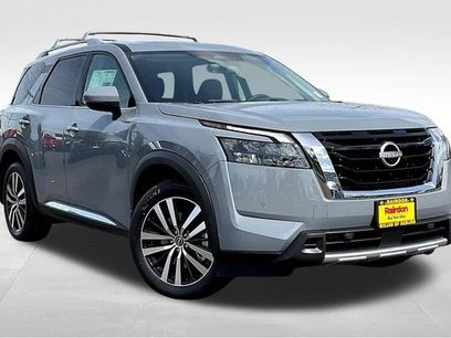 New 2025 Nissan Pathfinder Platinum