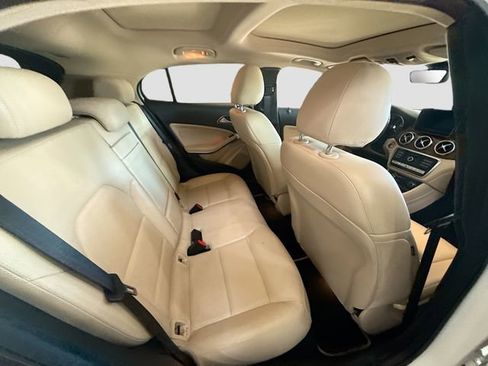 Used 2020 Mercedes-Benz GLA 250 GLA 250 image 26