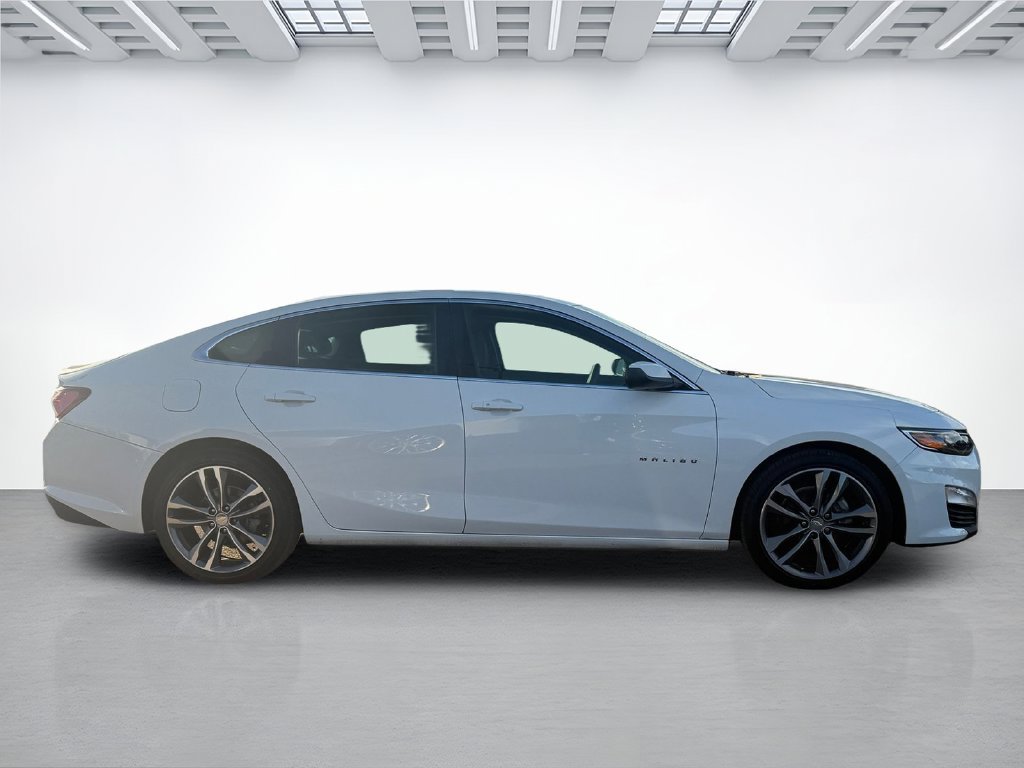 Used 2021 Chevrolet Malibu LT FWD image 4