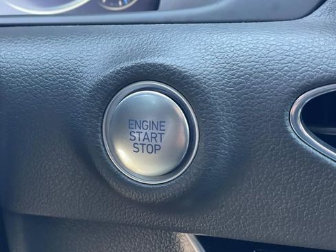 Used 2022 Hyundai Sonata Limited image 18