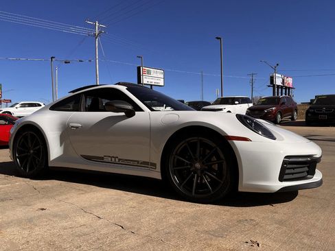 Used 2024 Porsche 911 Carrera T image 6