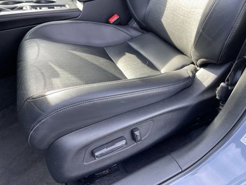 Used 2022 Honda Civic Touring image 11