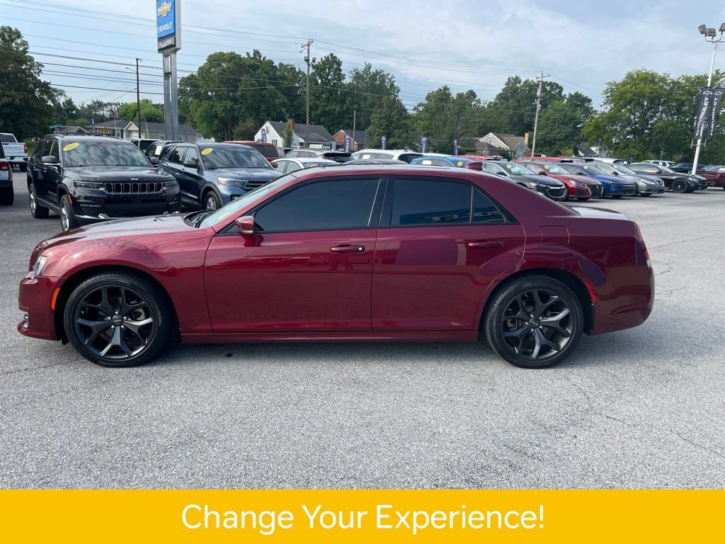 Used 2023 Chrysler 300 Touring L w/ Popular Equipment Group RWD image 39