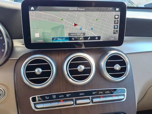 Used 2022 Mercedes-Benz GLC 300 4MATIC image 33