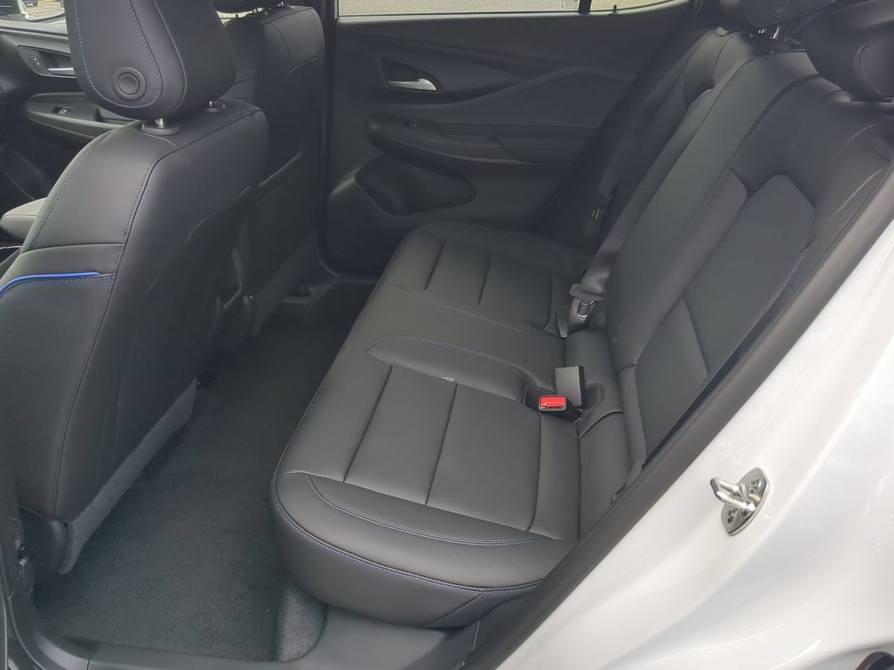 New 2026 Buick Envista Sport Touring w/ Convenience I Package FWD image 28