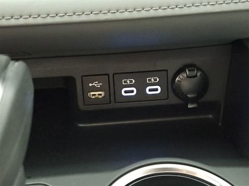 Used 2022 Toyota Highlander XLE image 33