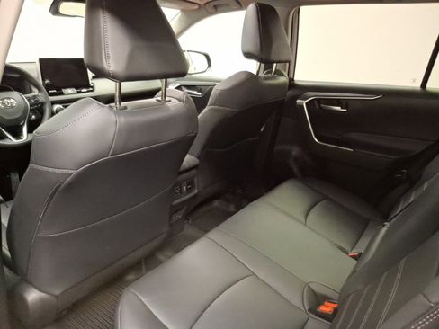 Used 2025 Toyota RAV4 XLE Premium image 13