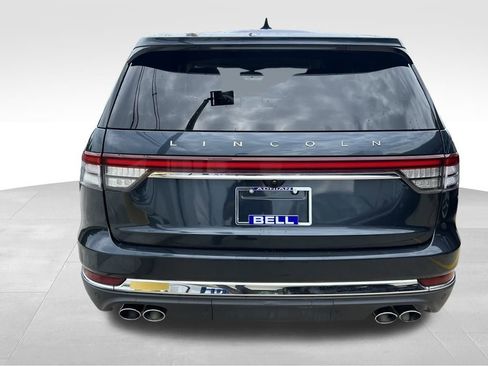 Used 2023 Lincoln Aviator Reserve w/ Equipment Group 201A image 10