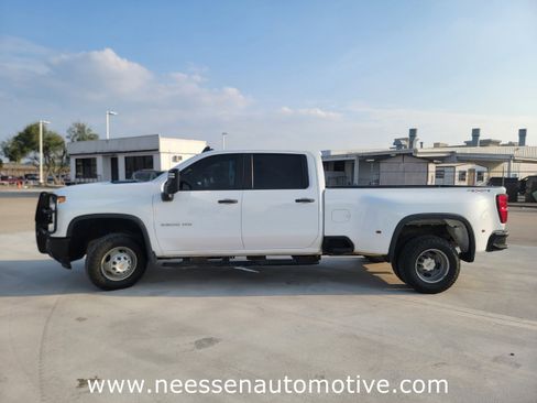 Used 2024 Chevrolet Silverado 3500 W/T image 4