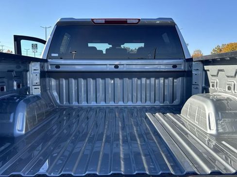 New 2026 GMC Sierra 1500 SLT w/ SLT Premium Package AWD/4WD image 10