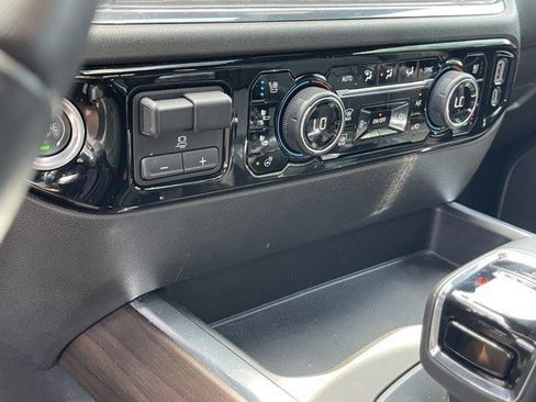 Used 2024 Chevrolet Silverado 1500 High Country w/ Technology Package image 22