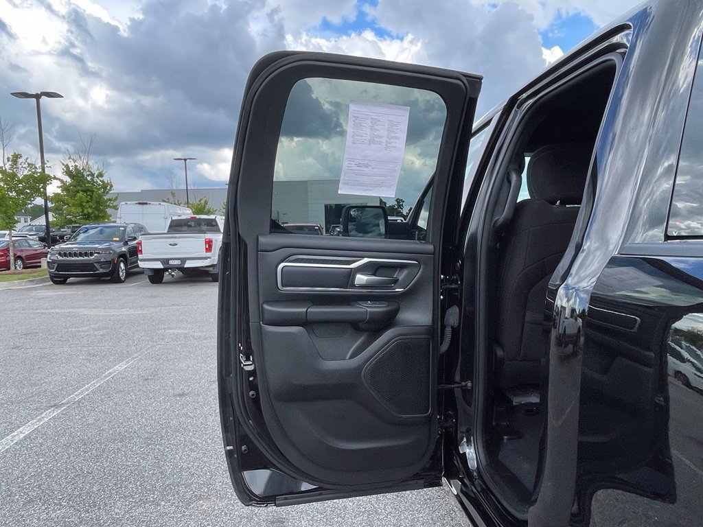 Used 2025 RAM 1500 Big Horn AWD/4WD image 56