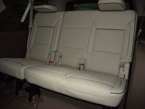 Used 2024 GMC Yukon XL Denali image 45