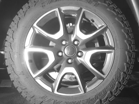 Used 2025 Jeep Compass Trailhawk AWD/4WD image 15