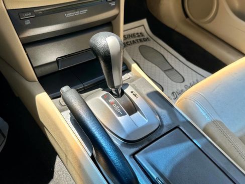 Used 2010 Honda Accord EX-L image 24