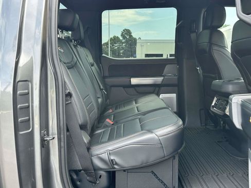 Used 2024 Ford F250 Platinum AWD/4WD image 7