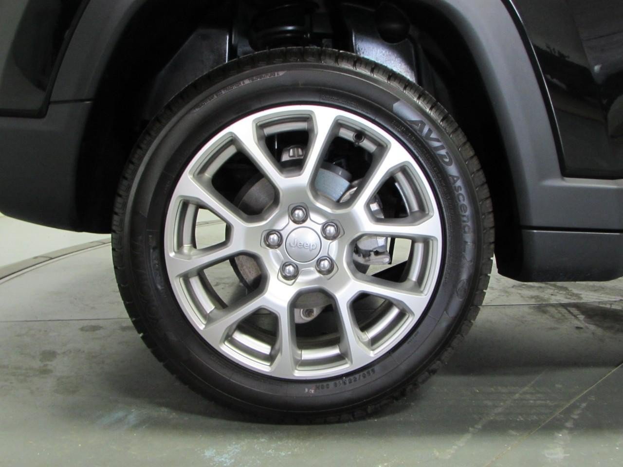 Used 2022 Jeep Compass Latitude AWD/4WD image 9