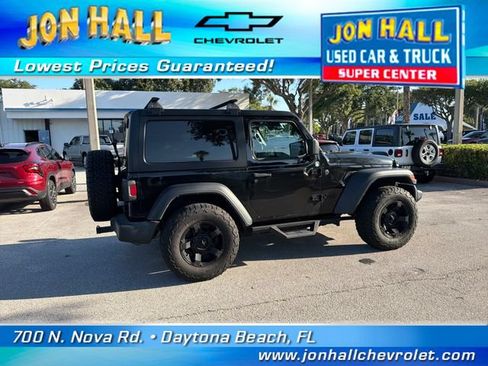 Used 2024 Jeep Wrangler Sport AWD/4WD image 11