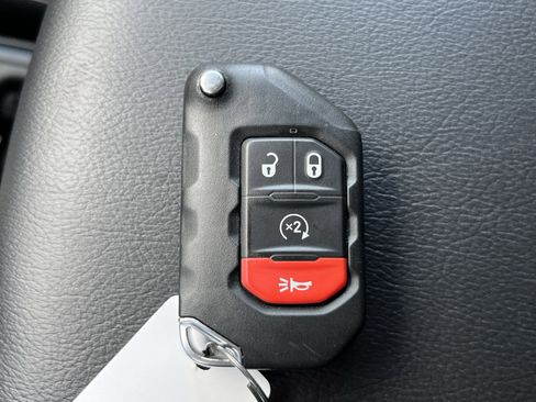 Used 2023 Jeep Wrangler Unlimited Sahara w/ Cold Weather Group AWD/4WD image 36