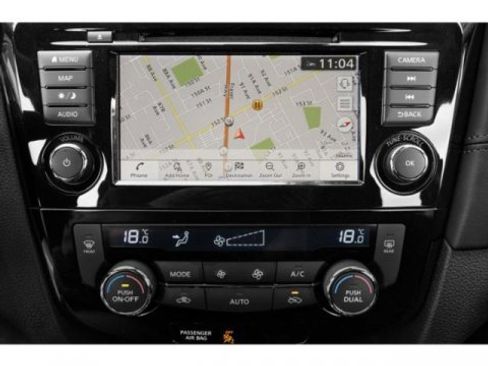 Used 2021 Nissan Rogue Sport S image 19