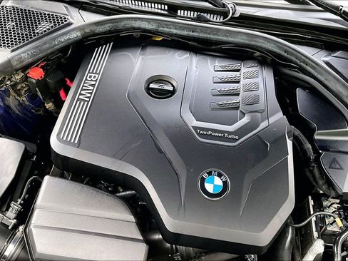 Used 2021 BMW 330i Sedan w/ M Sport Package RWD image 31