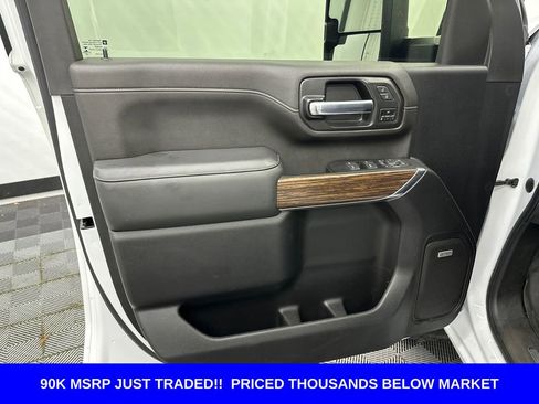 Used 2022 Chevrolet Silverado 2500 High Country w/ Z71 Off-Road Package AWD/4WD image 11