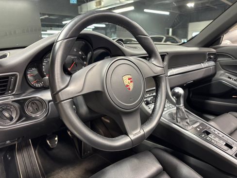 Used 2013 Porsche 911 Carrera RWD image 16