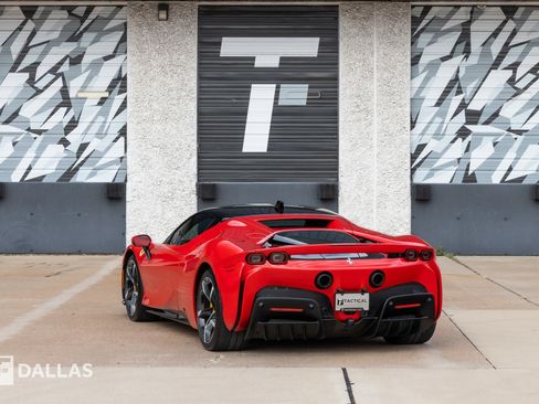 Used 2021 Ferrari SF90 Stradale image 14