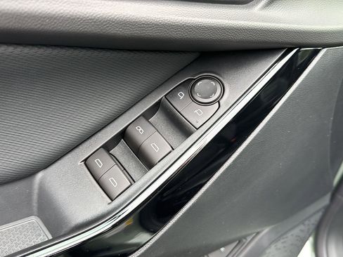 New 2026 Chevrolet Equinox LT w/ Convenience Package II image 27