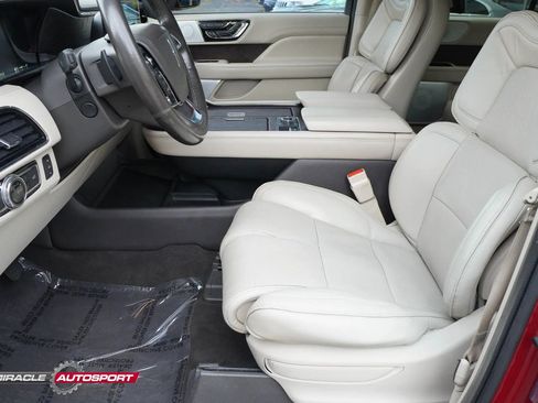 Used 2019 Lincoln Navigator L Reserve image 17