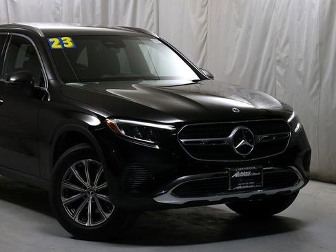 Certified 2023 Mercedes-Benz GLC 300 GLC 300 image 2