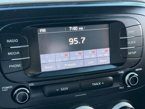 Used 2019 Kia Soul FWD image 22
