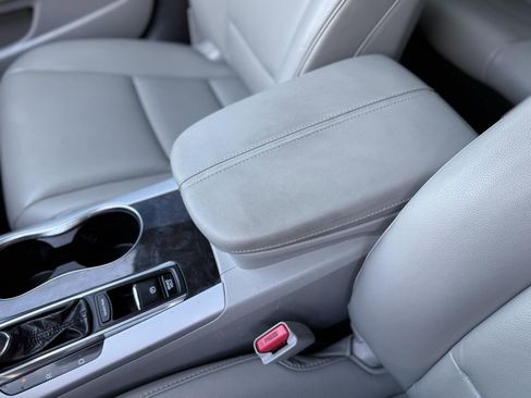 Used 2019 Acura TLX image 44