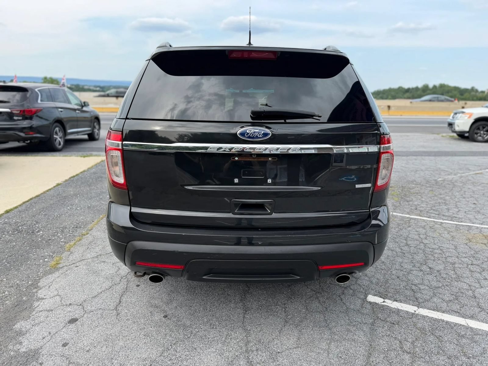 Used 2015 Ford Explorer 4WD image 4