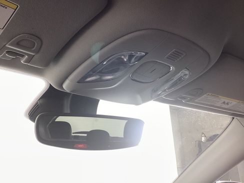 Used 2022 Jeep Compass Limited image 32