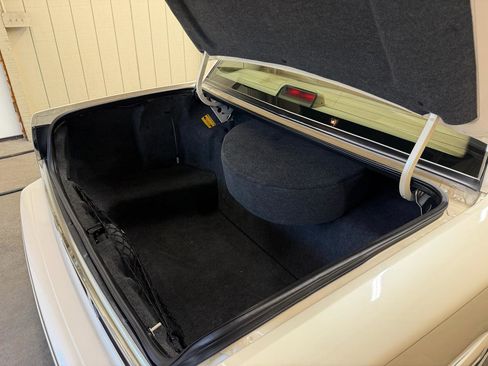 Used 1996 Lincoln Town Car Signature image 17