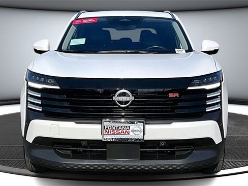 Certified 2025 Nissan Kicks SR image 2