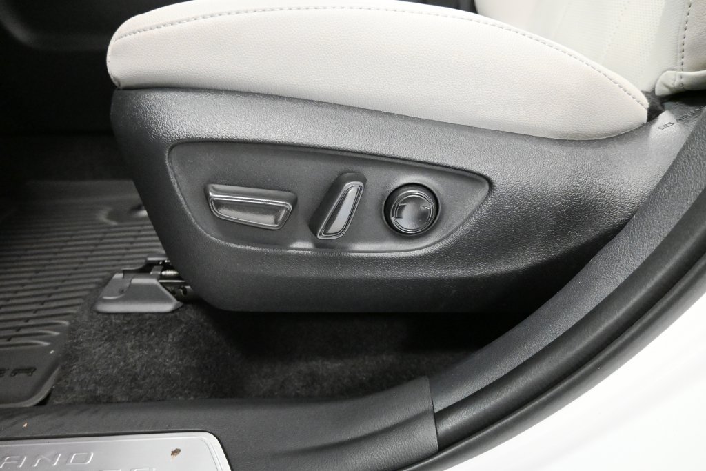 New 2026 Toyota Grand Highlander AWD image 12