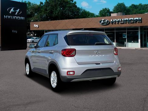 New 2026 Hyundai Venue SE image 5